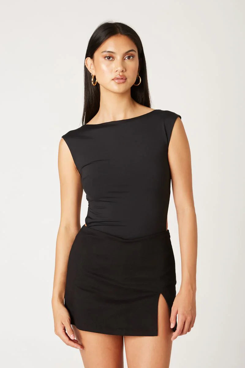 Backless top